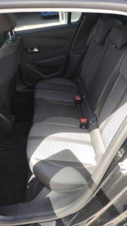 Peugeot E-208 pieno