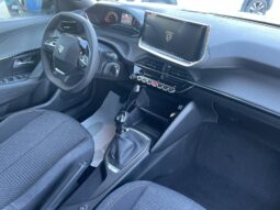 Peugeot 2008 PureTech pieno