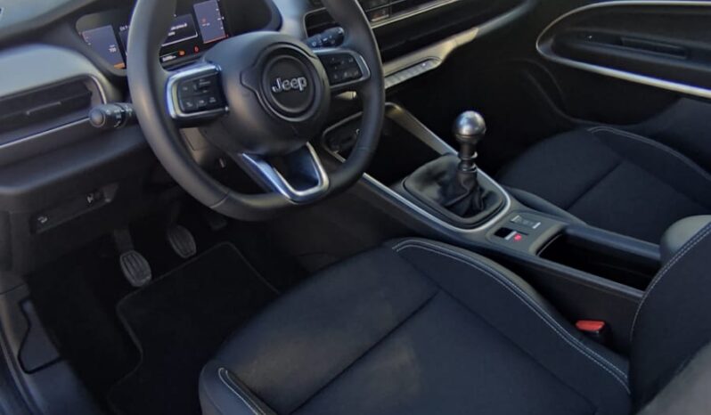 Jeep Avenger Summit pieno