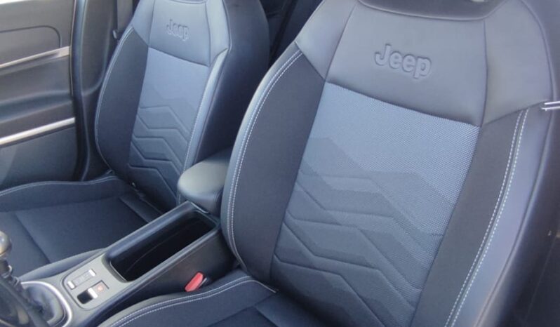 Jeep Avenger Summit pieno