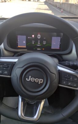 Jeep Avenger Summit pieno