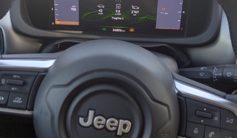 Jeep Avenger Summit pieno
