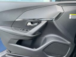 Peugeot 2008 1.2 Hybrid Allure pieno