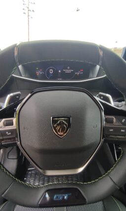 Peugeot 208 Hybrid GT 145 pieno