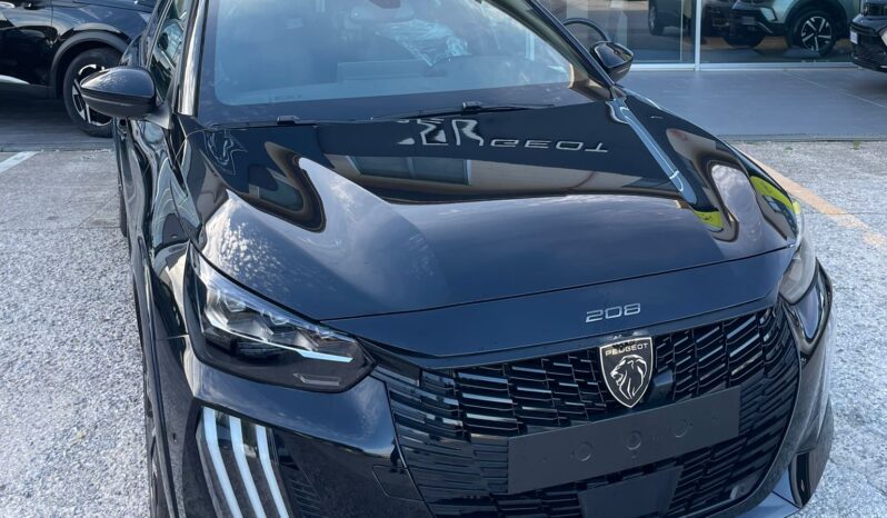 Peugeot 208 Hybrid GT 110 pieno