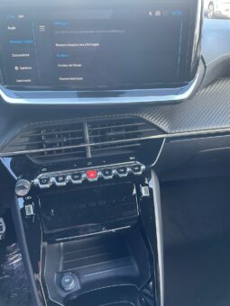 Peugeot 208 Hybrid GT 110 pieno