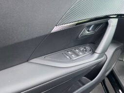 Peugeot 2008 1.2 Hybrid Allure pieno