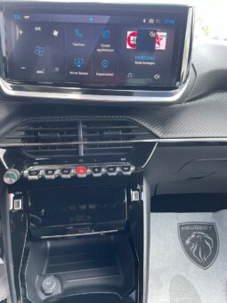 Peugeot 2008 1.2 Hybrid Allure pieno