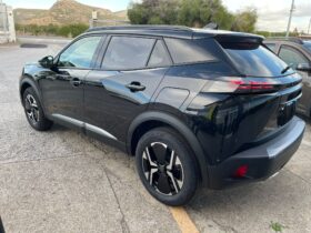 Peugeot 2008 1.2 Hybrid Allure