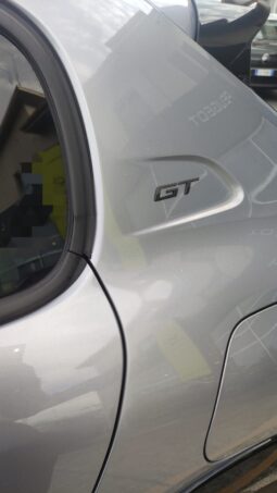 Peugeot 208 Hybrid GT 145 pieno