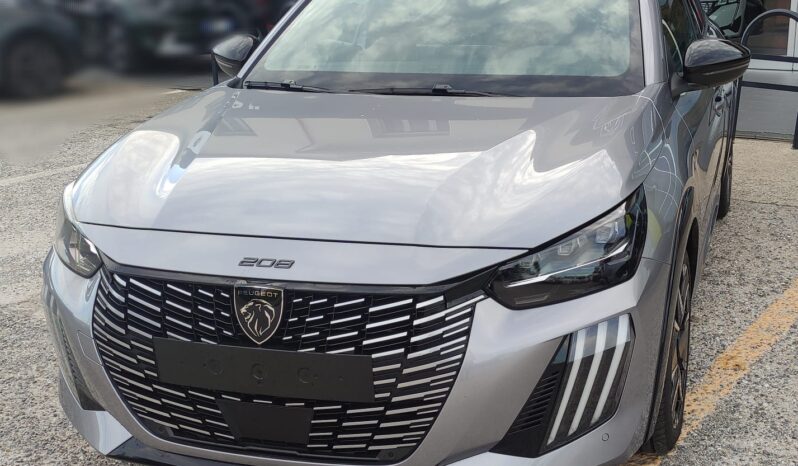 Peugeot 208 Hybrid GT 145 pieno