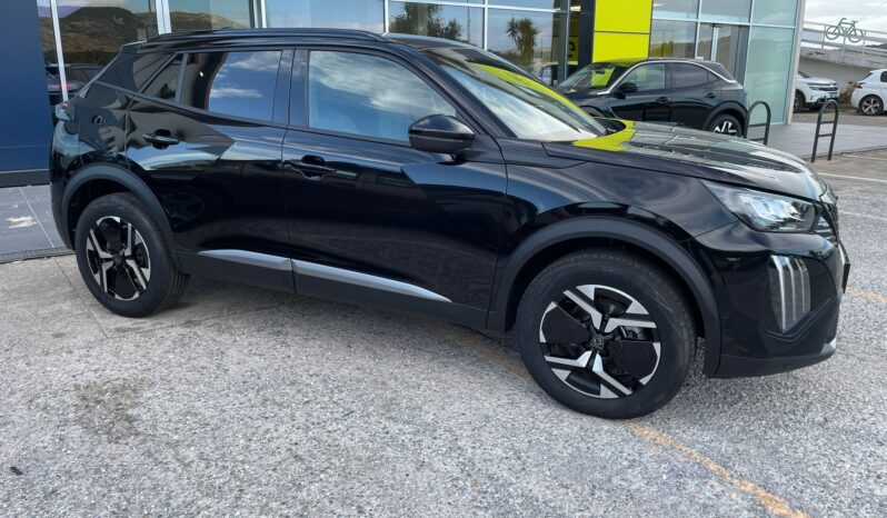 Peugeot 2008 1.2 Hybrid Allure pieno