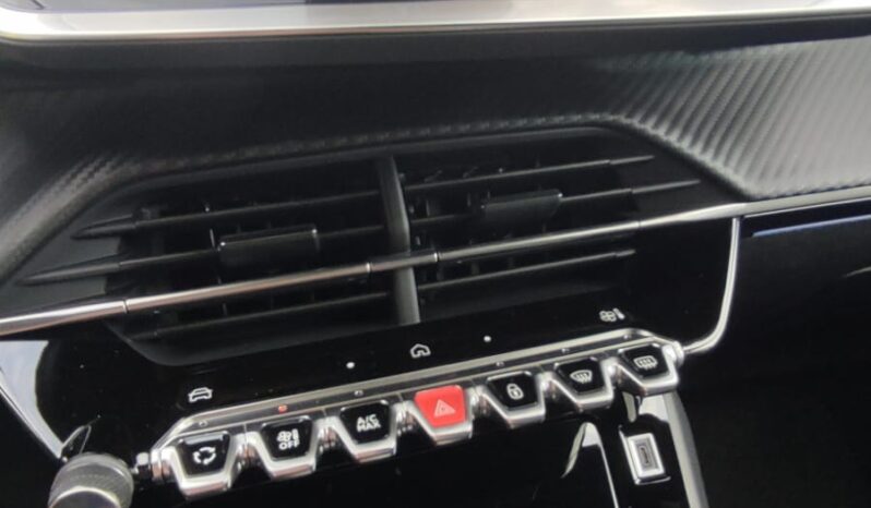Peugeot 208 Hybrid GT 145 pieno