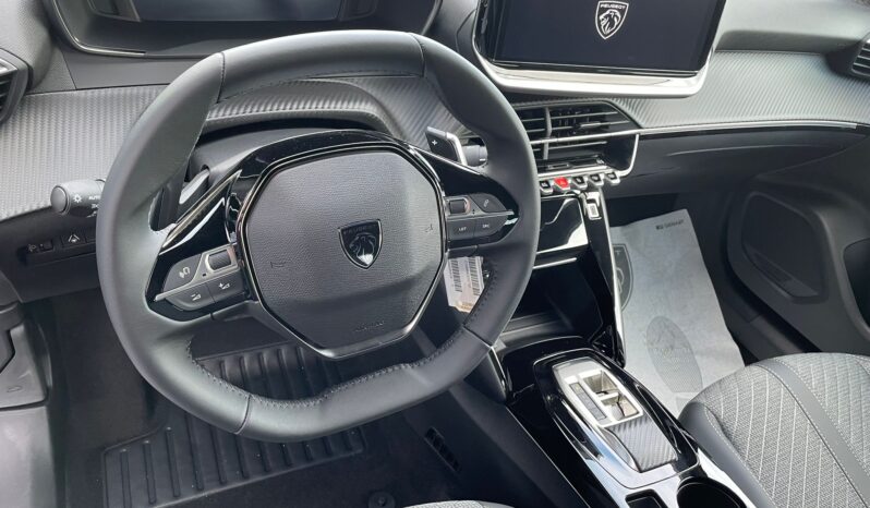 Peugeot 2008 1.2 Hybrid Allure pieno