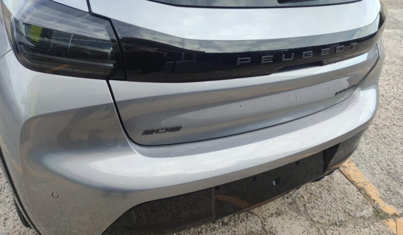 Peugeot 208 Hybrid GT 145 pieno