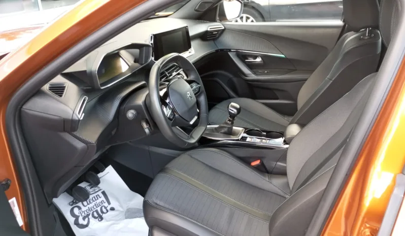 Peugeot 2008 1.2 pieno