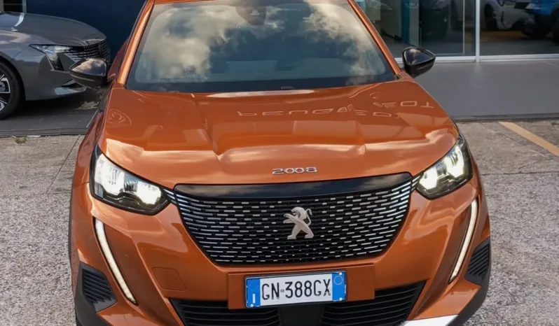 Peugeot 2008 1.2 pieno