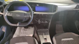 Opel Mokka Hybrid pieno