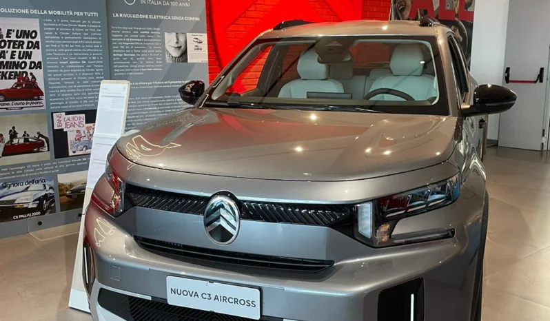 Citroen C3 Aircross Hybrid pieno