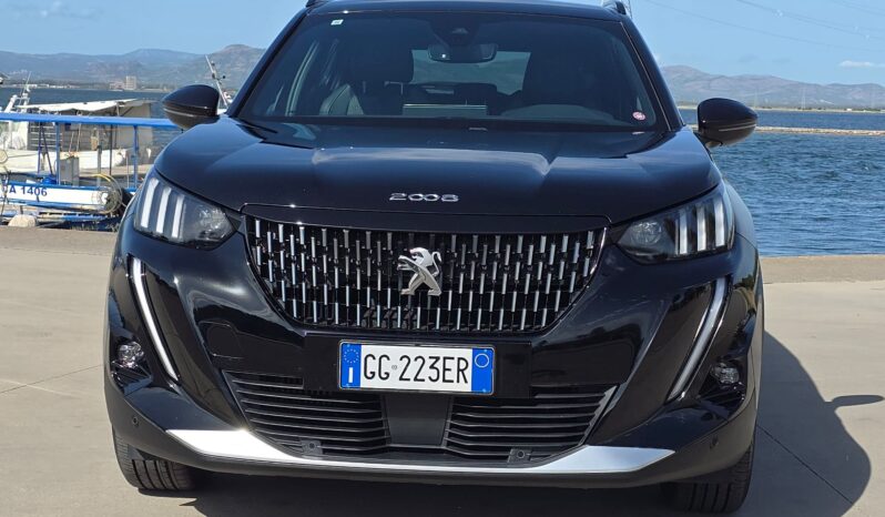 Peugeot 2008 PureTech 1.2 pieno