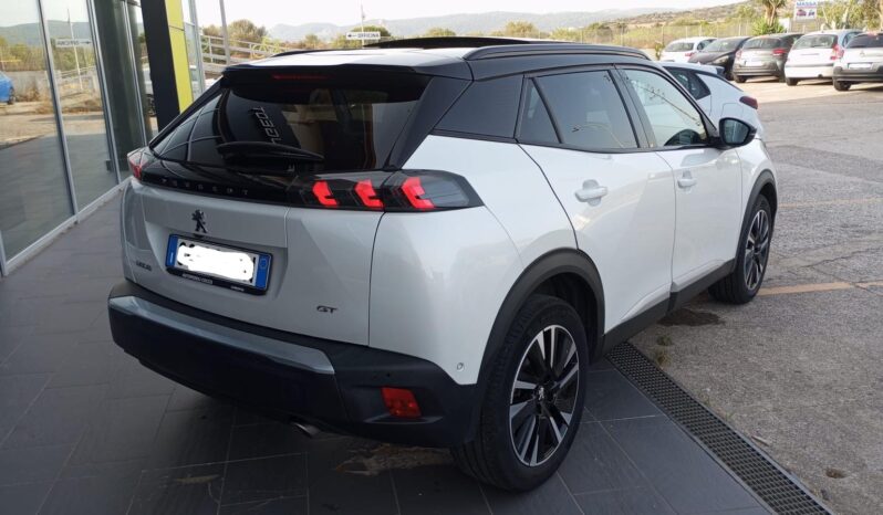 Peugeot 2008 GT pieno