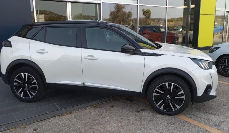 Peugeot 2008 GT pieno